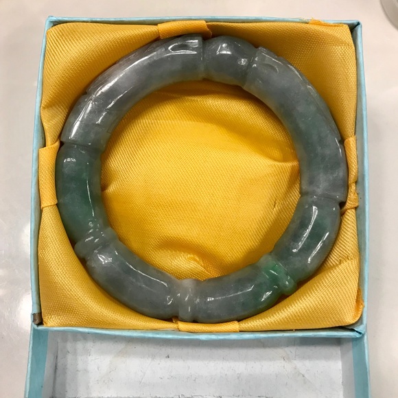 Vintage Antique Jade Dragons Chasing Pearl Bangle - Picture 7 of 8